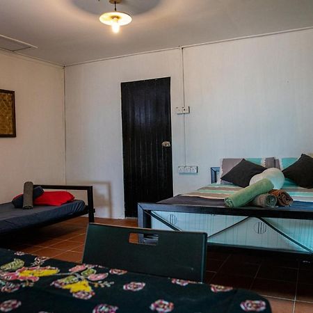 Tioman Cabana Bed & Breakfast Kampong Ayer Batang ภายนอก รูปภาพ
