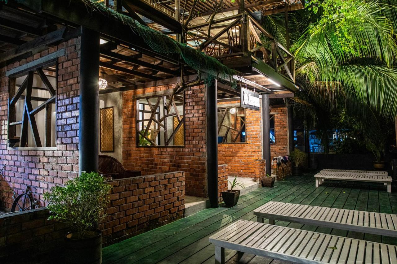Tioman Cabana Bed & Breakfast Kampong Ayer Batang ภายนอก รูปภาพ