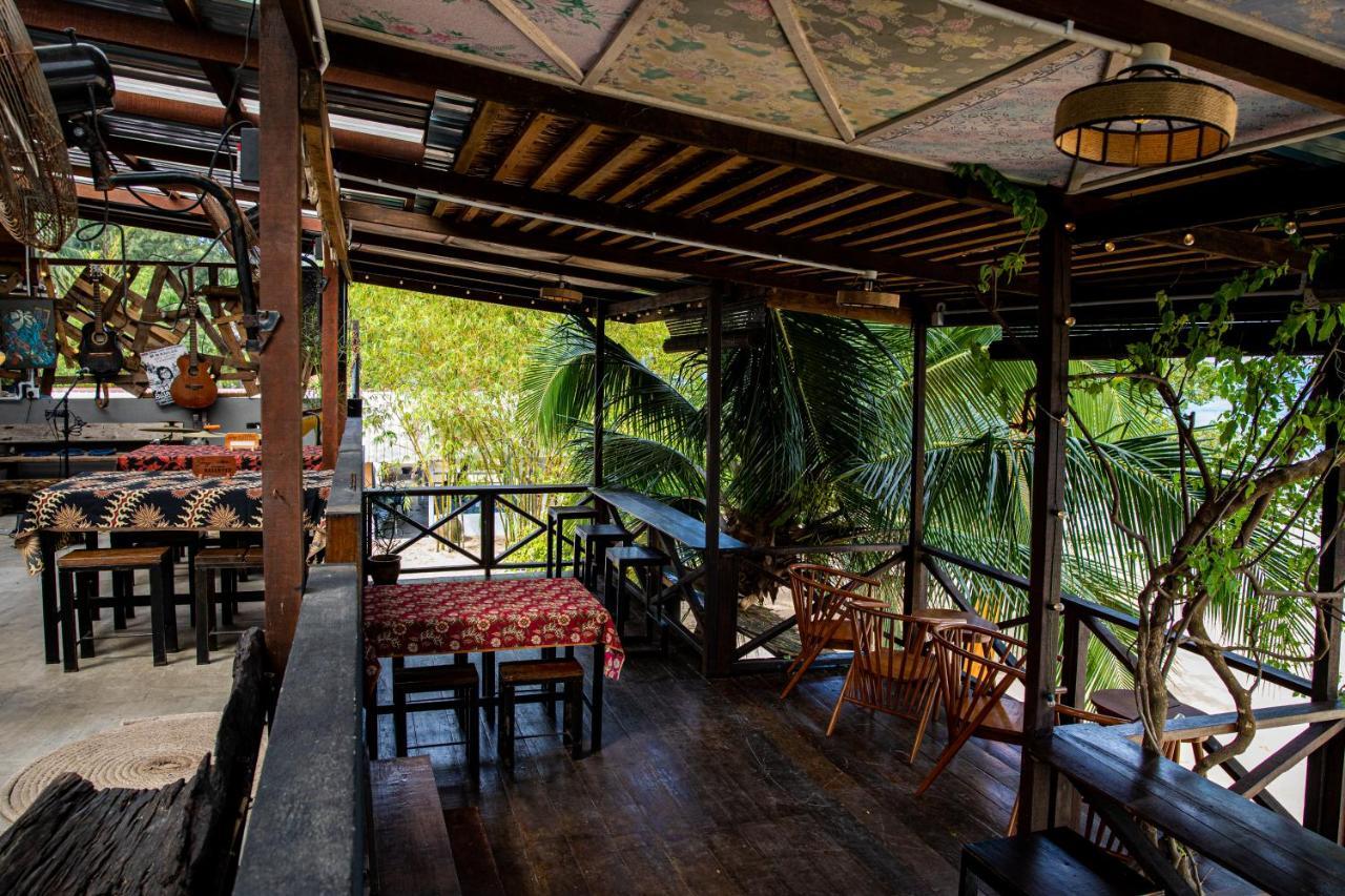 Tioman Cabana Bed & Breakfast Kampong Ayer Batang ภายนอก รูปภาพ