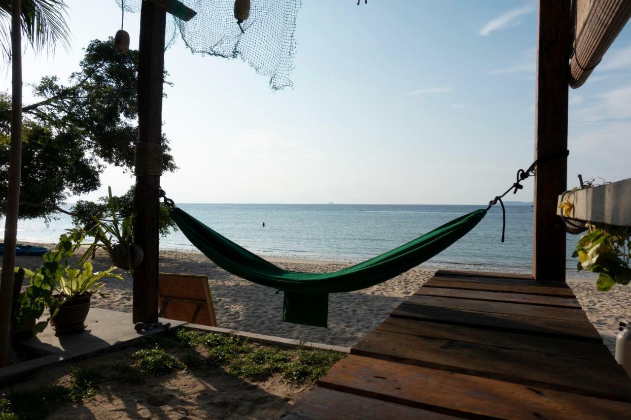 Tioman Cabana Bed & Breakfast Kampong Ayer Batang ภายนอก รูปภาพ
